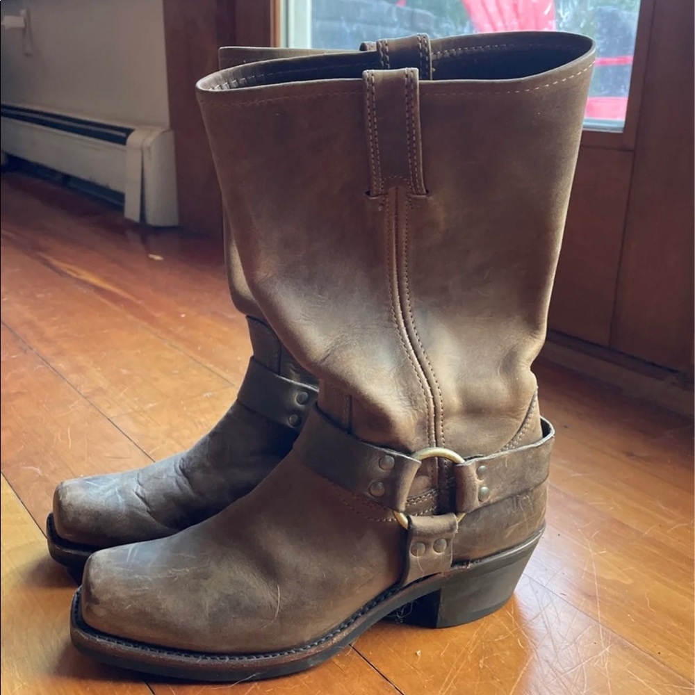 Frye 12R harness boot size 8.5